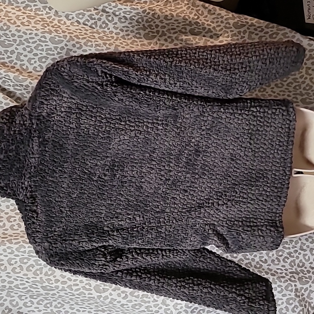 The North Face Fleece Jacket - Picture 6 of 8